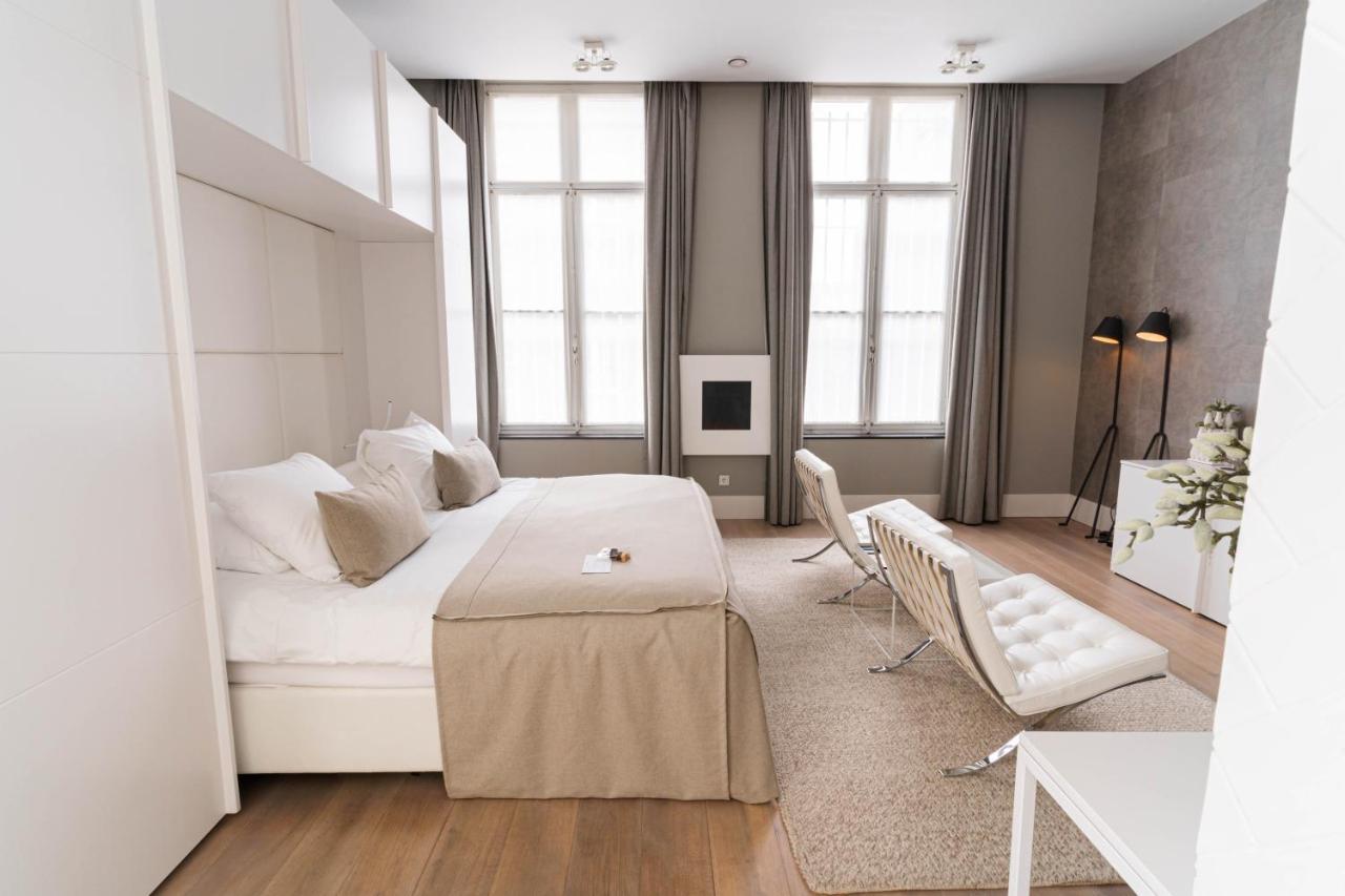 Het Arresthuis Ruremonde Extérieur photo A bedroom