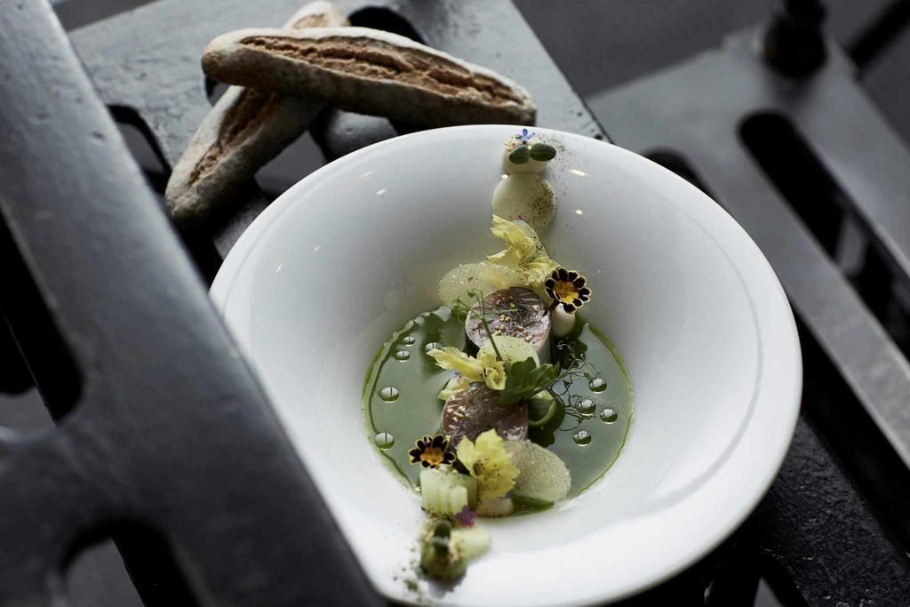 Het Arresthuis Ruremonde Extérieur photo A dish at Noma