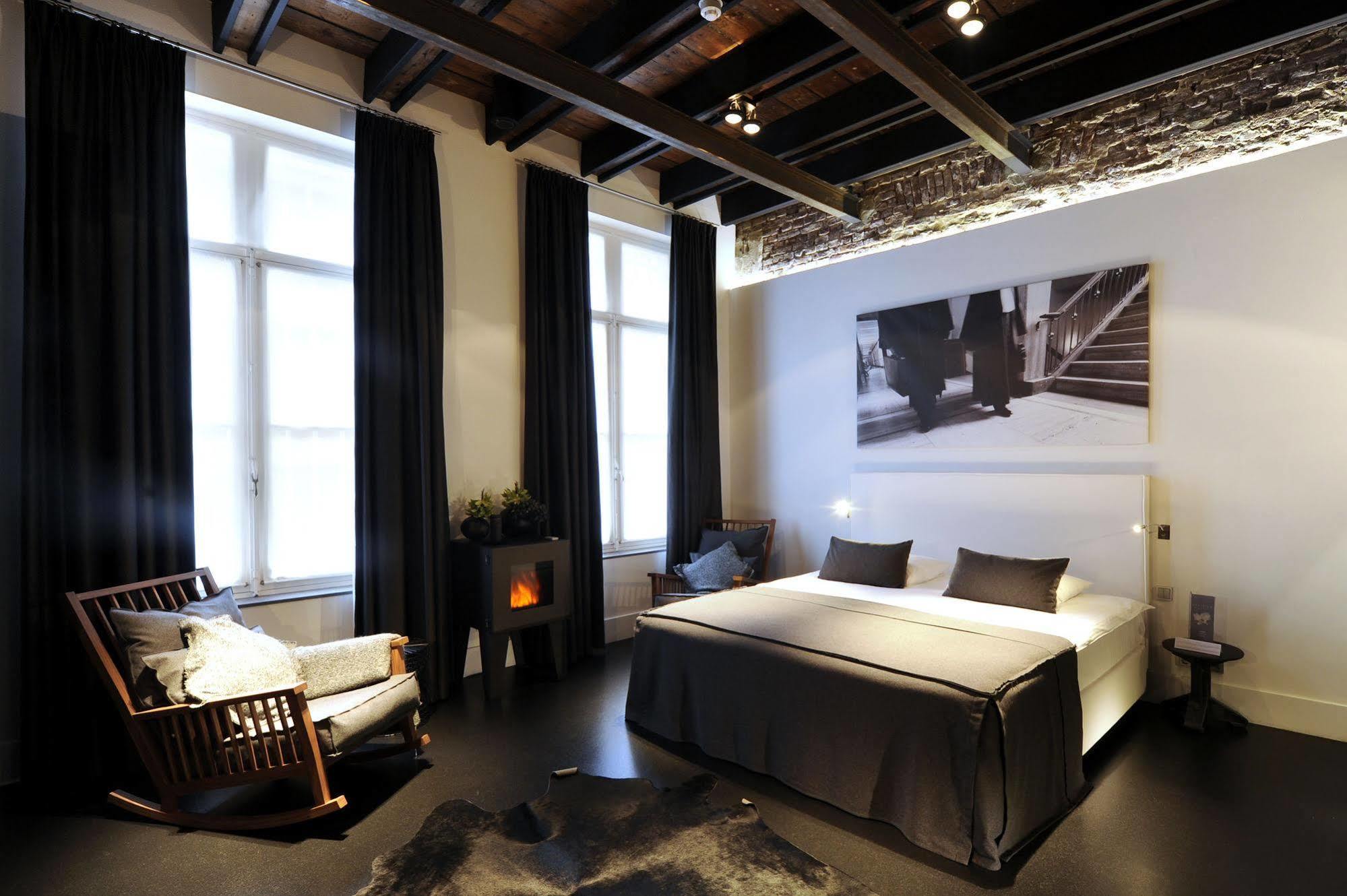Het Arresthuis Ruremonde Extérieur photo A room at the hotel