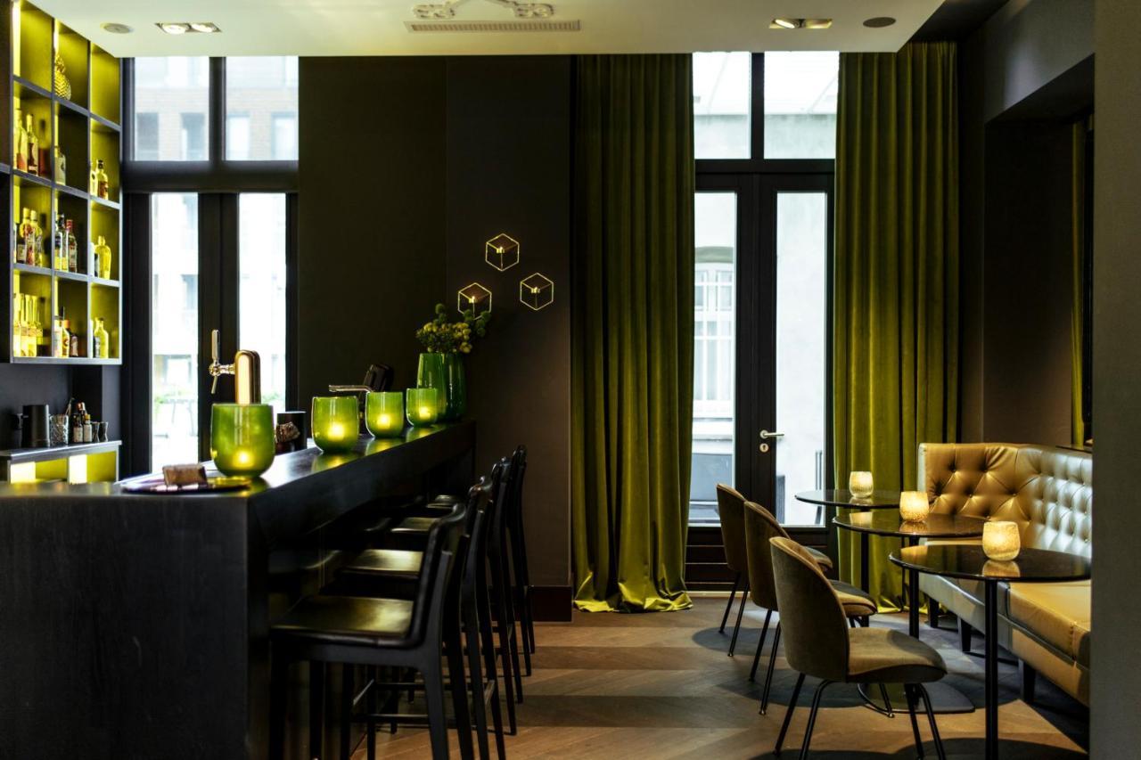 Het Arresthuis Ruremonde Extérieur photo The bar at the Hotel 87